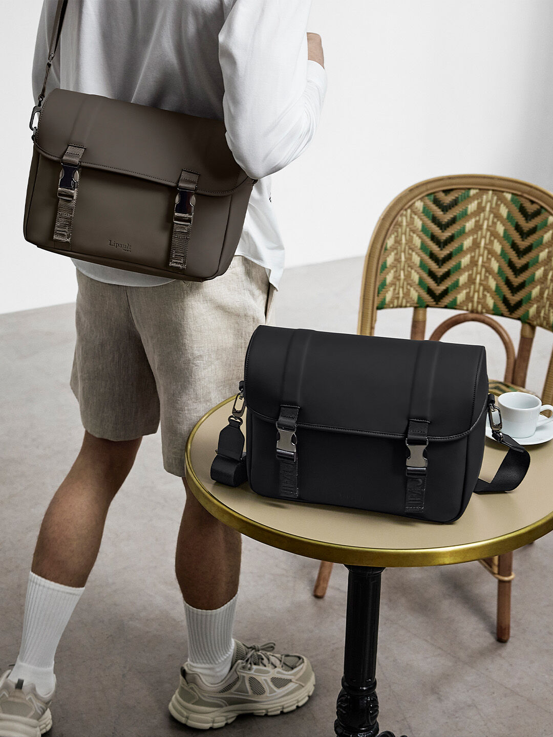 EXILE CROSSBODY TAS