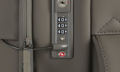 Slot