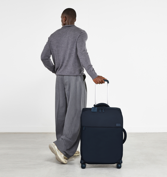 Plume Medium trip suitcase 63cm