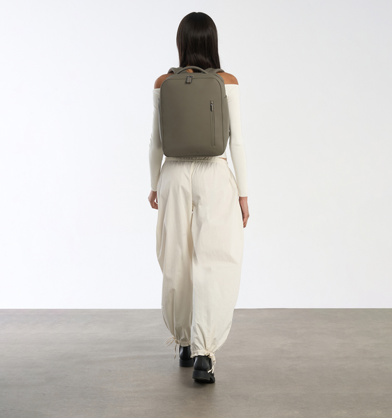 Lost In Berlin Lichte Reisrugzak 15.6"
